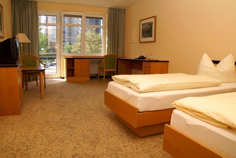 Hotel Am Weberplatz Dresde Exterior foto